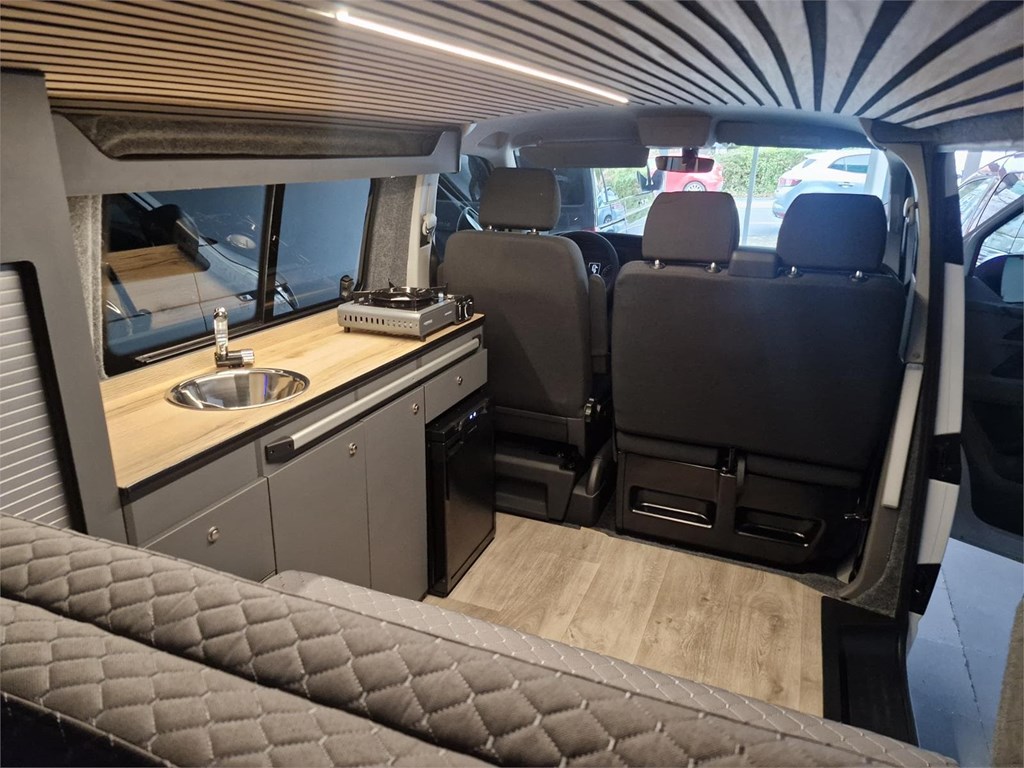 Foto 15 Volkswagen T6 CAMPER